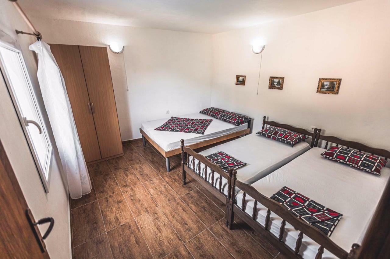 Apartments Ljujic Kruče Esterno foto